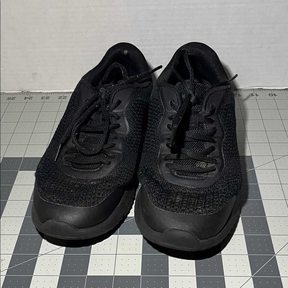 Black Women's non slip work shoes
